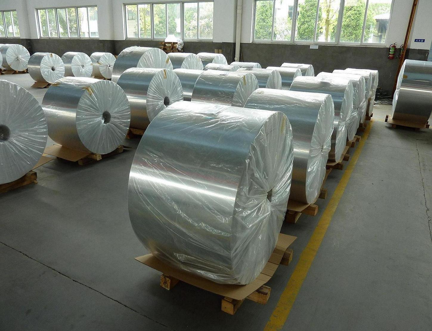 Papel de aluminio para contenedores