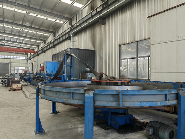 Se ha instalado una nueva línea de producción de tubos...